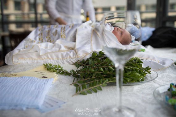 צילום מקצועי וקצת יקר יותר לברית מילה