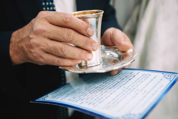 צילום טקס ברית המילה בבית כנסת