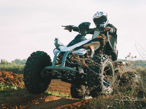 בוק בר מצווה על טרקטורון