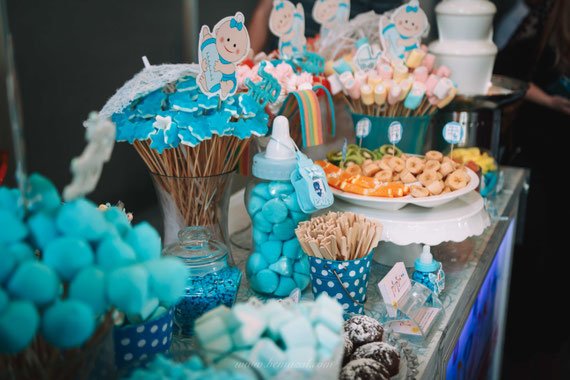 שולחן מתוקים בברית