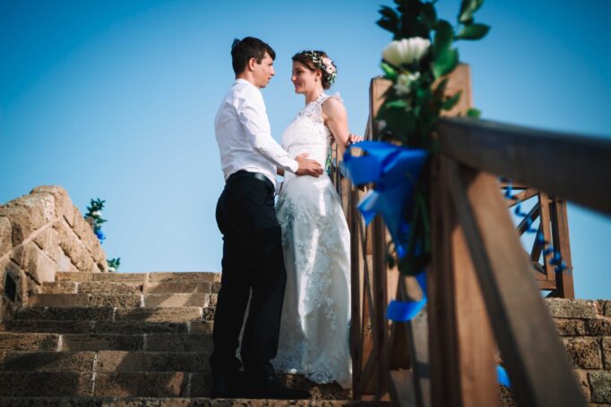 צילום חתונה בקיסר ים בקיסריה – חוויה בלתי נשכחת