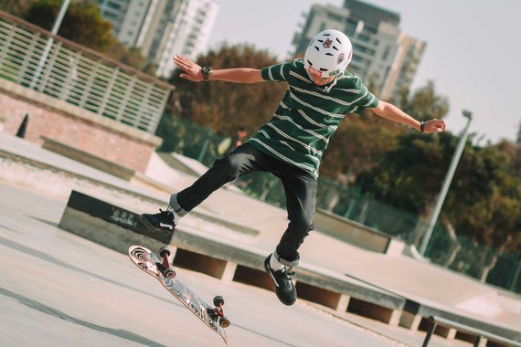 קפיצה על הסקייטבורד | בוק בר מצווה בסקייטפארק נתניה