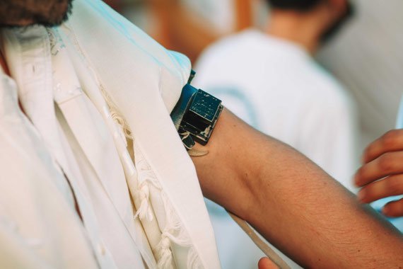 תפילין על יד שמאל