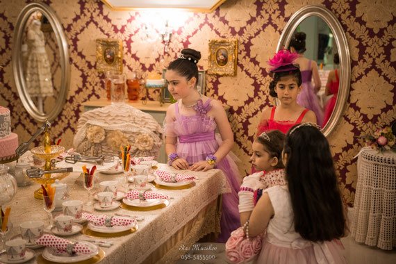 מסיבת התה בסגנון אנגלי | צילום יום הולדת בראשון לציון