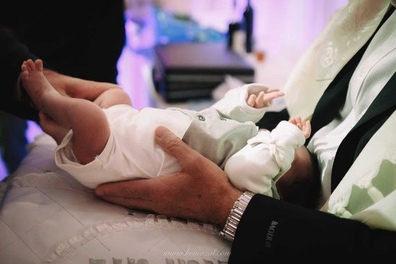 האווירה בצילום ברית בבית כנסת