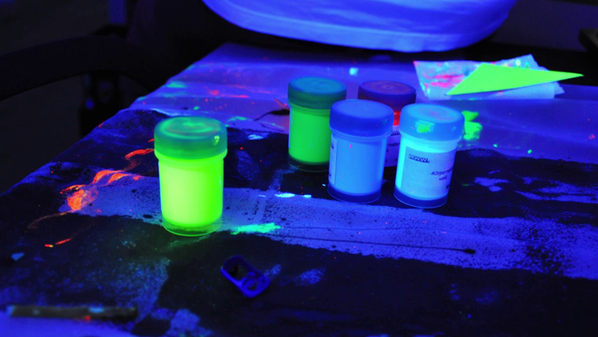 צבעים מקצועיים למסיבת פול מון