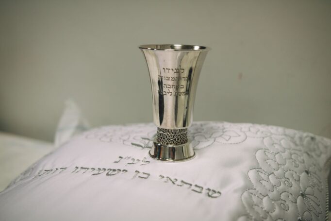 הכרית והכוס - צילום ברית במסעדה