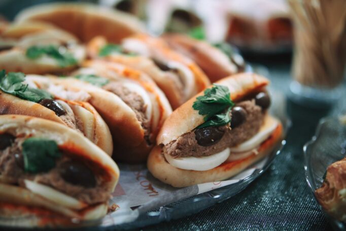 מה תאכלו? קייטרינג לאירוע ברית בבית