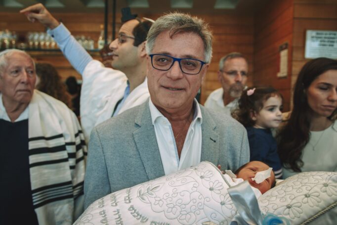 הרגש והדמעות - ברית במסעדה צילום