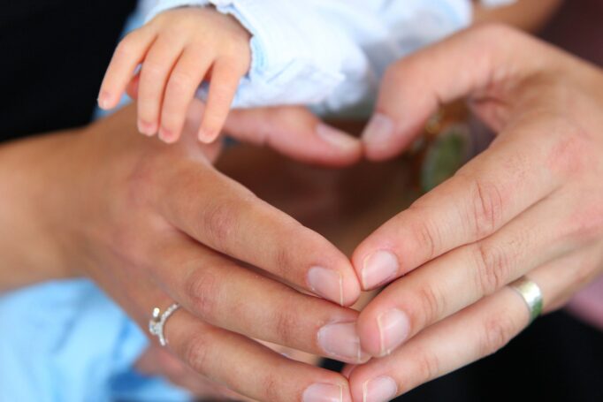 מחפשים צלם לבריתה? צילום מיוחד ספונטני לבריתה